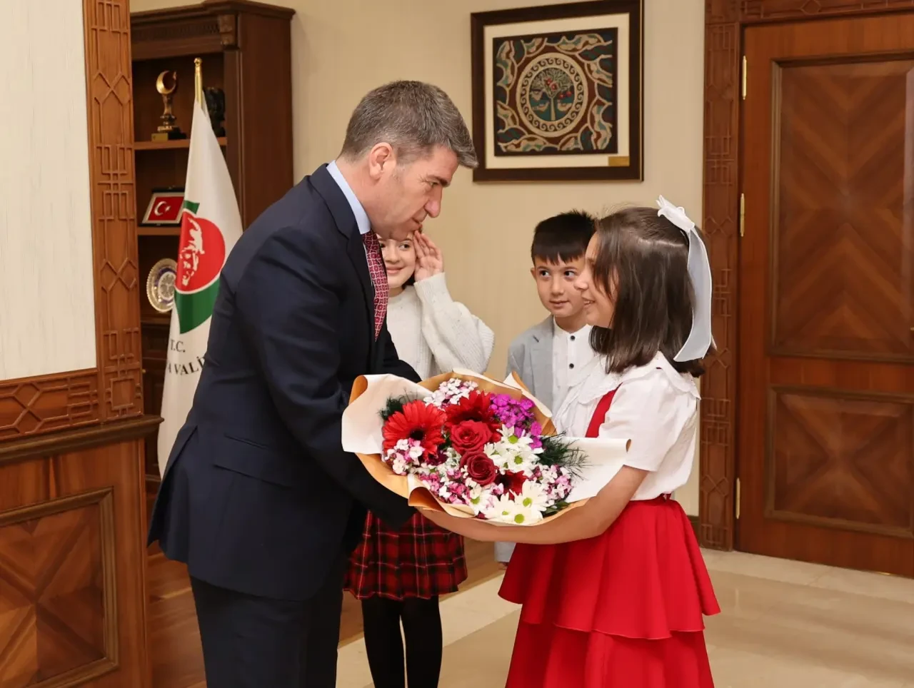 Amasya’da Valilik Makamı Çocuklara Emanet Edildi 1