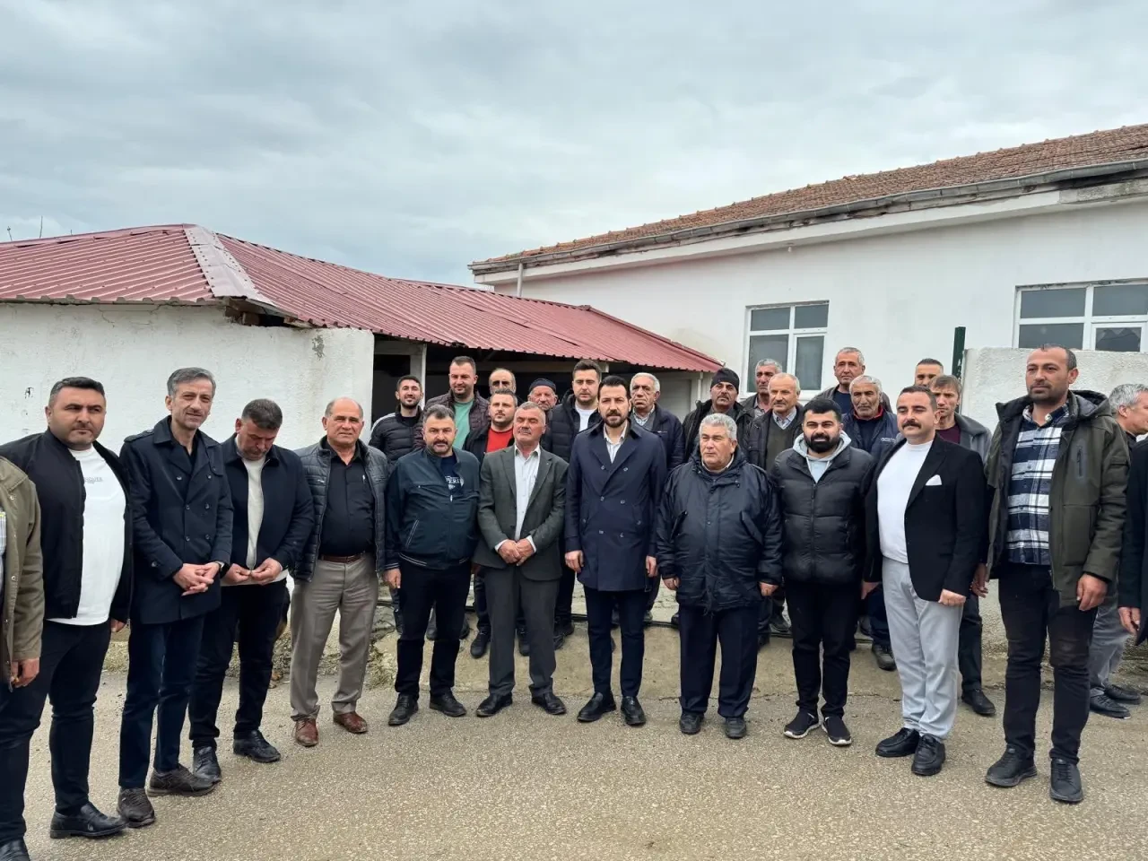 AK Parti Heyeti Köylerde: Sorunlar Yerinde Dinlendi! 2