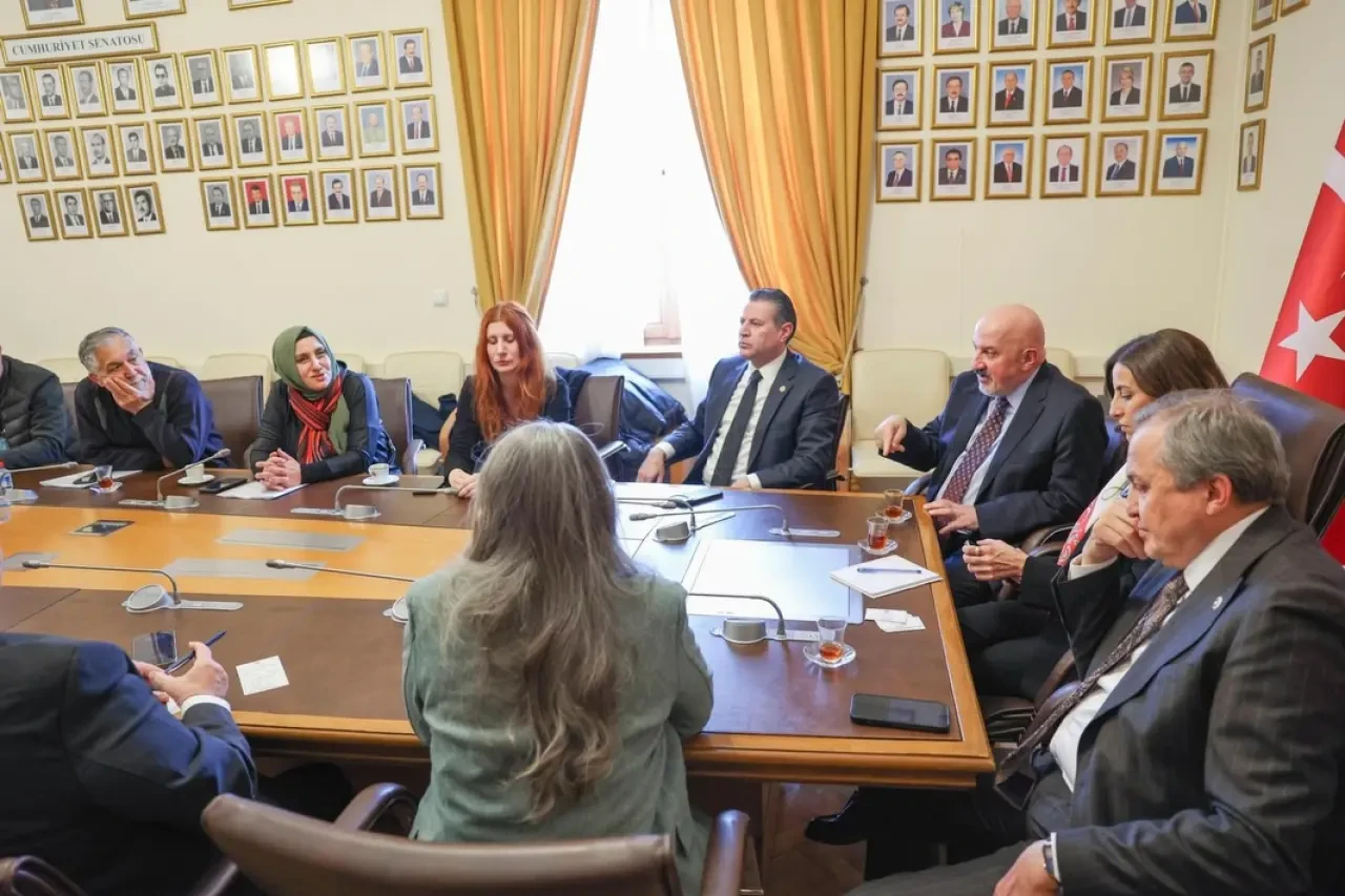 “Karadenizli Karıncalar” Meclis’te 4