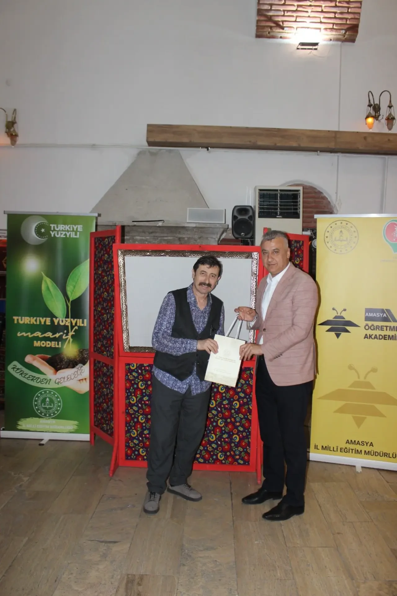 Amasya’da “Karagöz” Rüzgârı Esti 4