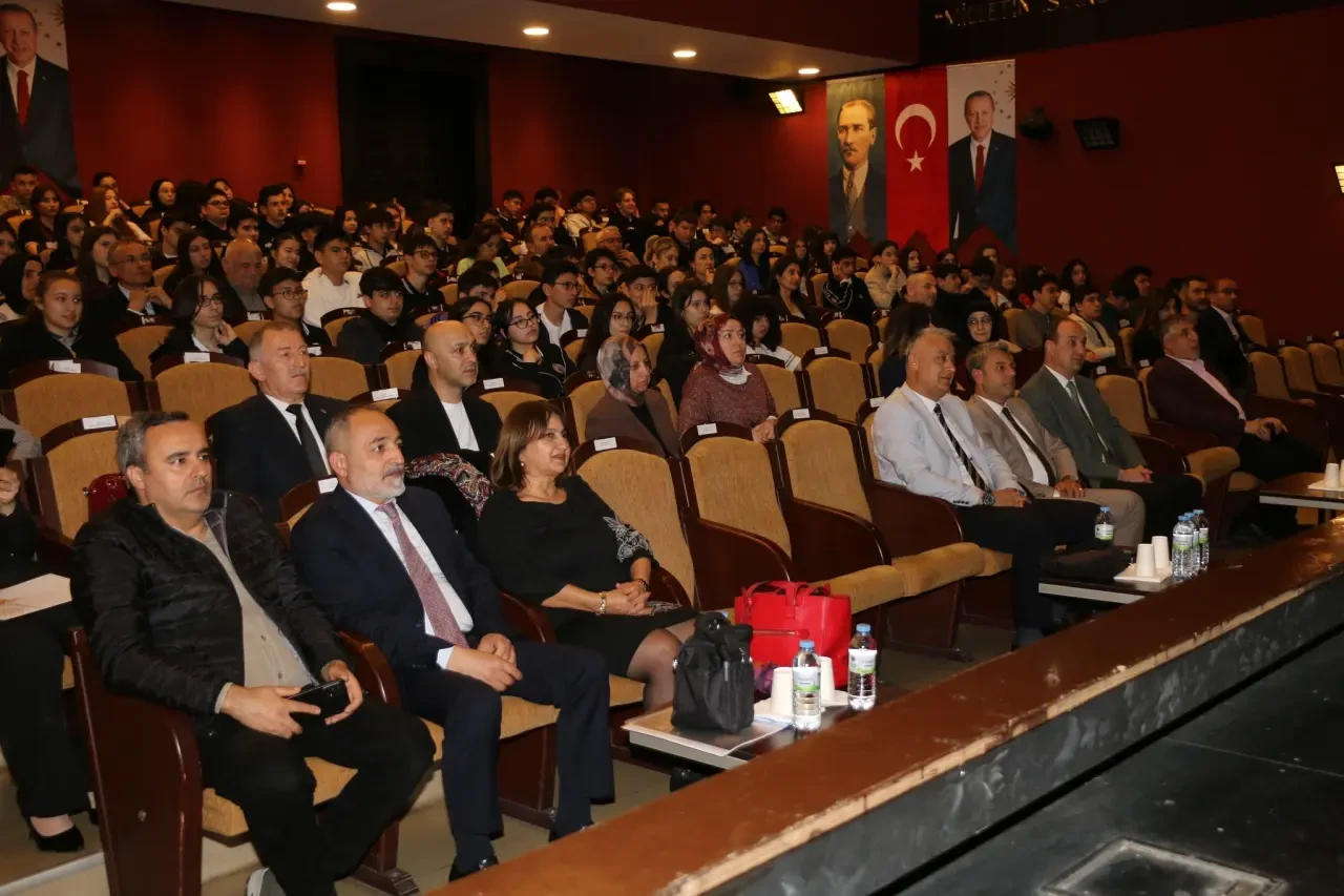 Amasya’da Safahat Paneli 7