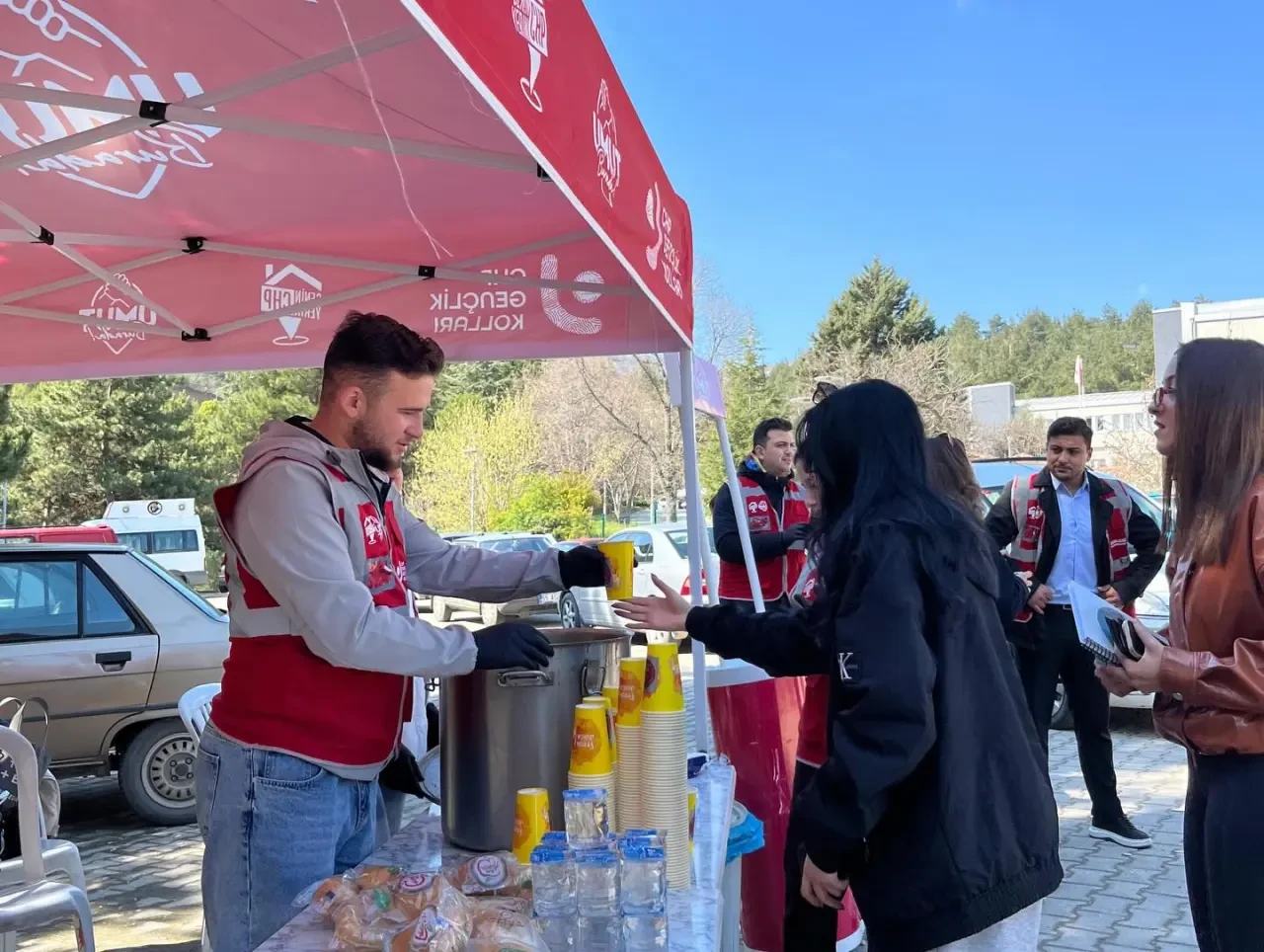 Amasya Chp’den Öğrencilere İkram 10