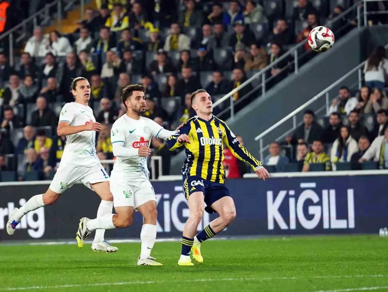 Fenerbahçe Zirve yarışında ağır darbe aldı 3