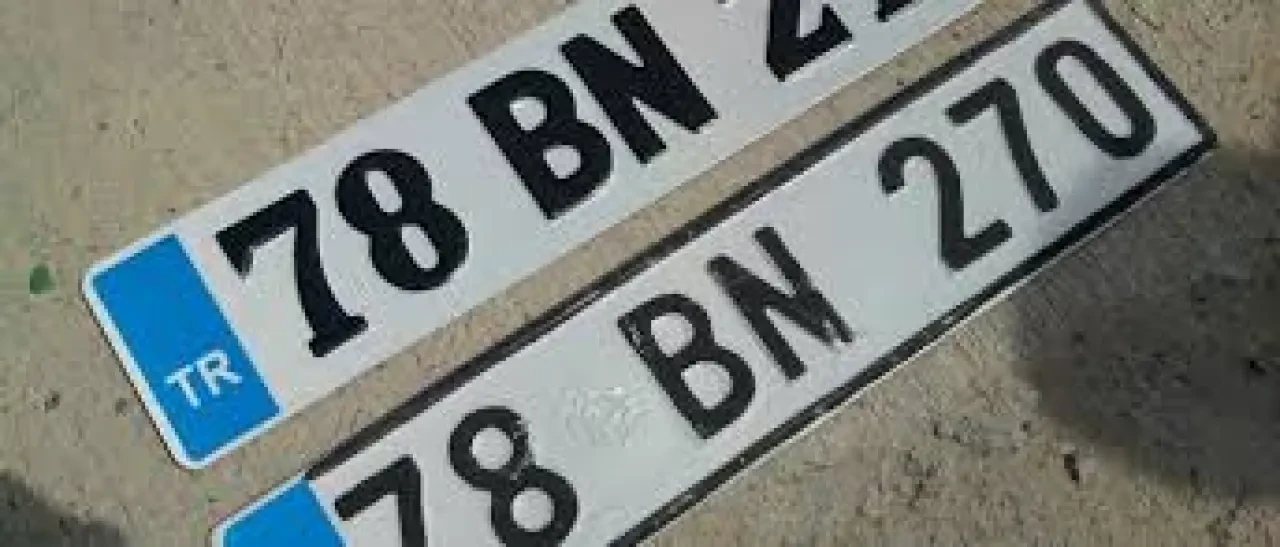 APP Plakalara Yeni Düzenleme: Uygunsuz Plaka Ücretsiz Değiştirilecek 2