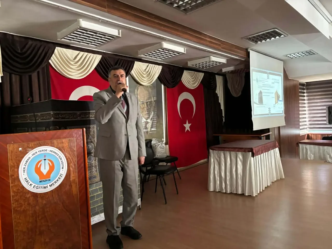 130 Kişilik Dev Katılım: Merzifon'da Hac Semineri Gerçekleşti 2