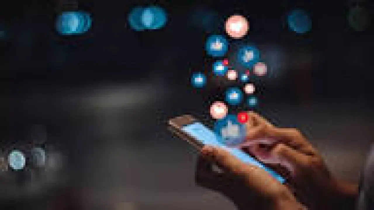 Sosyal Medyaya Yaş Sınırı Geliyor! 1