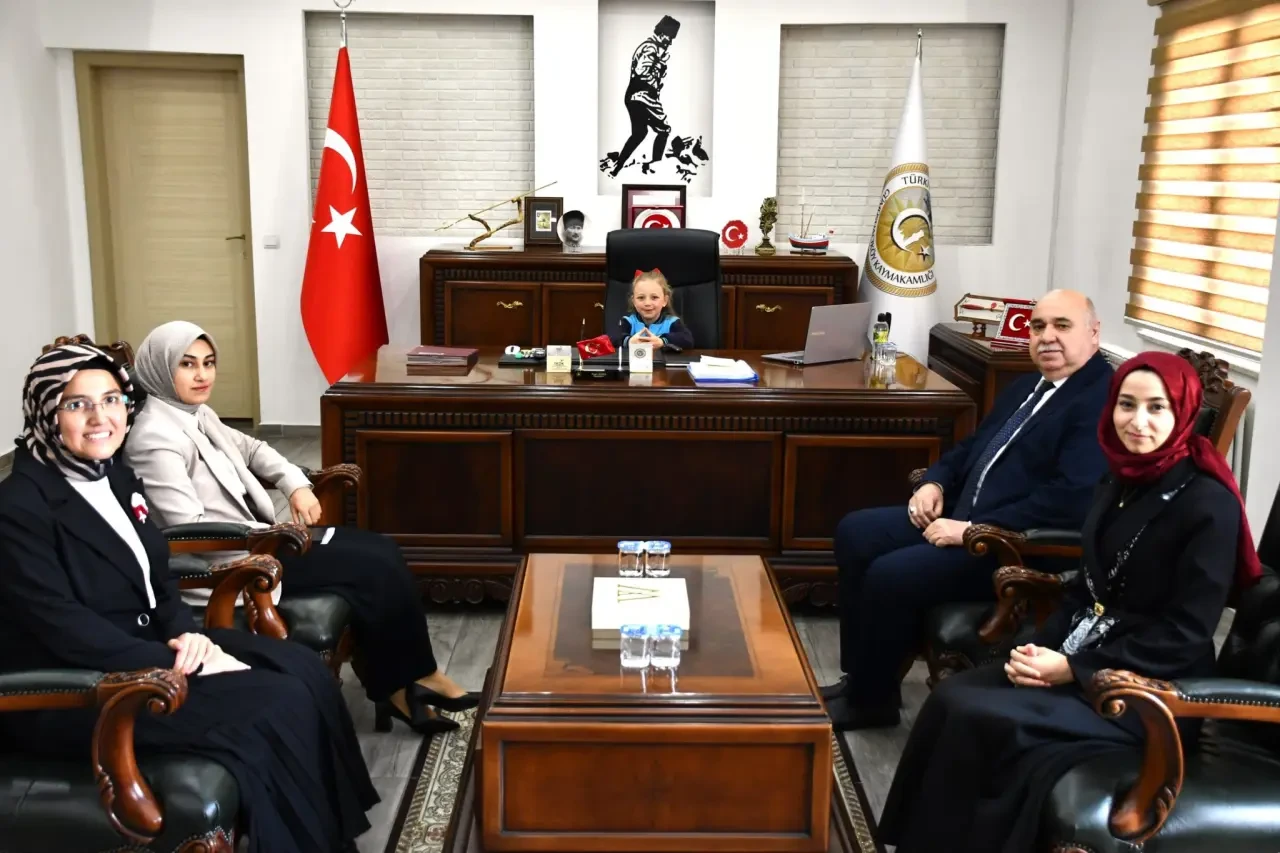 Gümüşhacıköy’de Minik Melisa Makama Oturdu 2