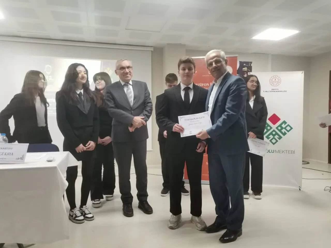 Merzifon’da Edebiyat Sahneye Çıktı 3