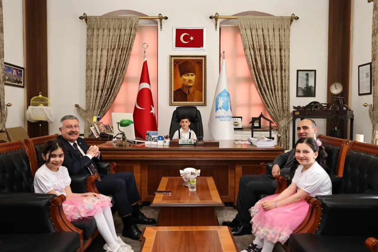 Merzifon’da Başkanlık Koltuğu Çocuklara Emanet Edildi 3