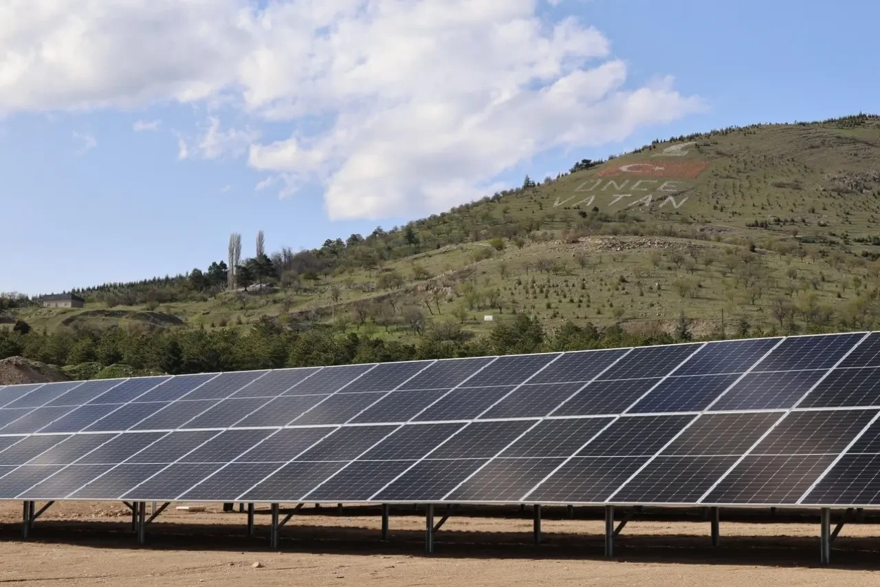 Merzifon’da Güneşten Güç Alan Belediye 4