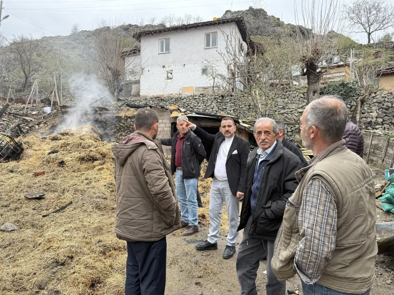 Merzifon Gençleri Yangın Sonrası Birlik Güç Oldu 2