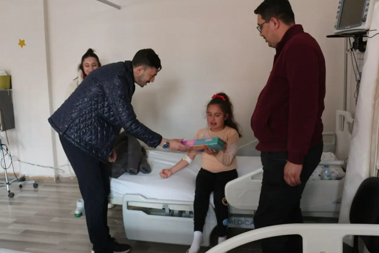 Amasya’da Minik Kalplere Bayram Sürprizi 2