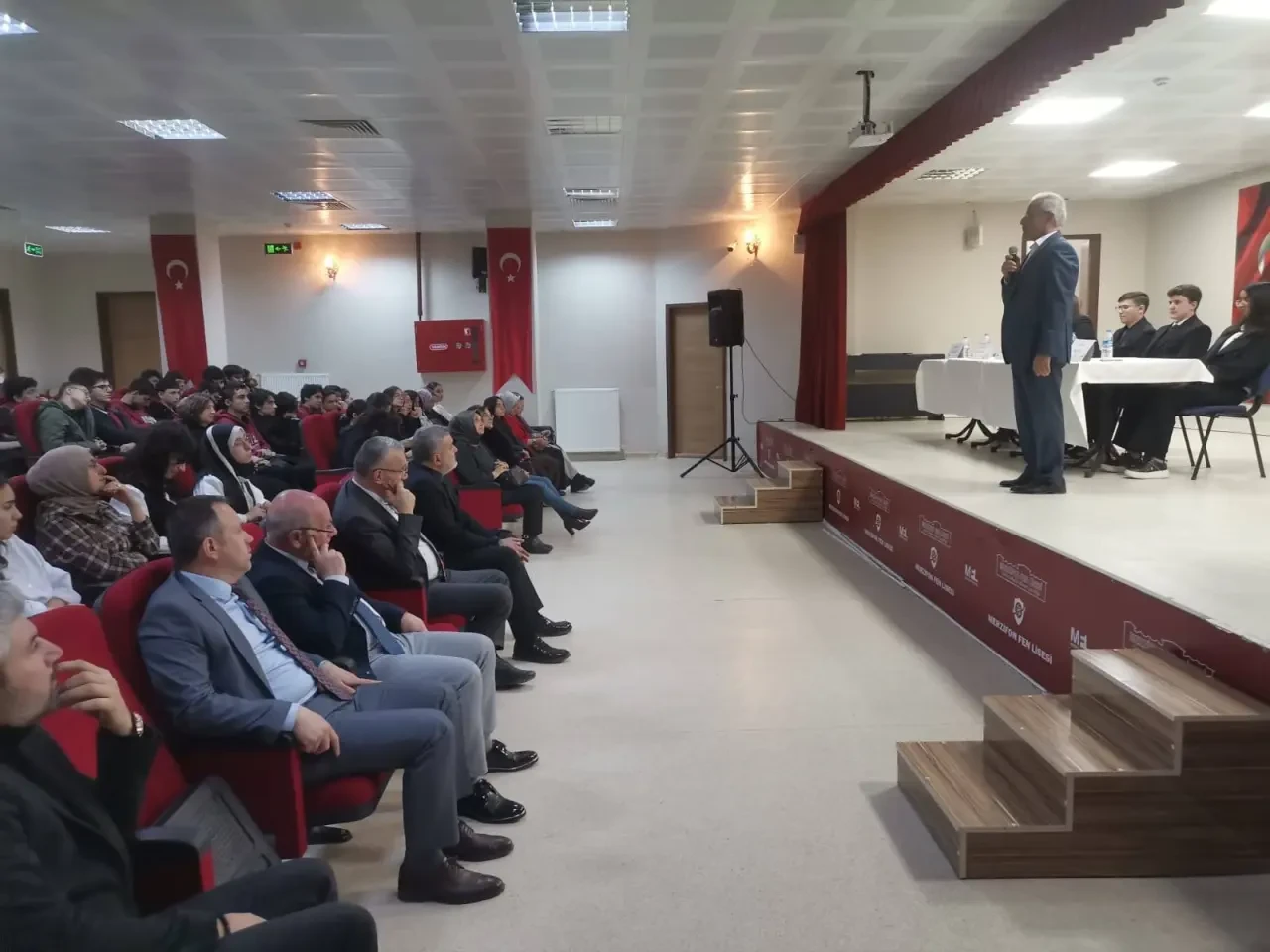 Merzifon’da Edebiyat Sahneye Çıktı 1