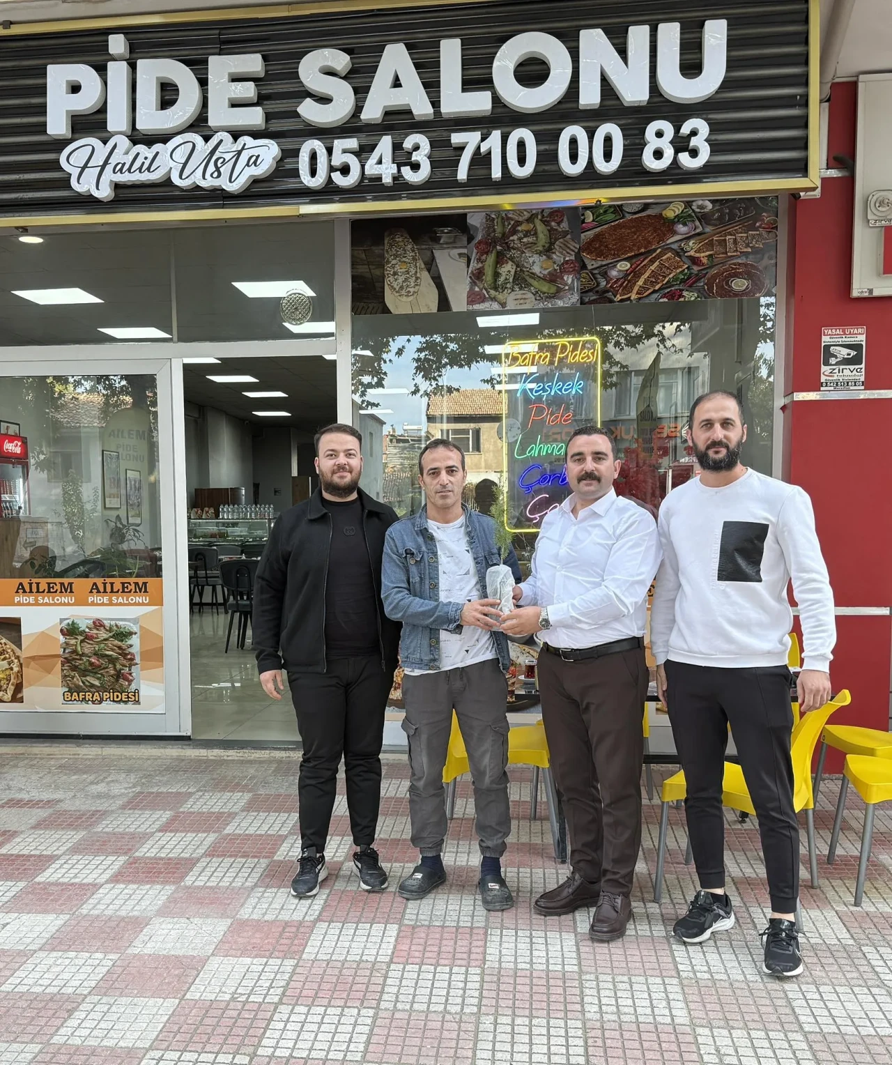 Merzifon Gençlerinden Esnafa Destek Ziyareti