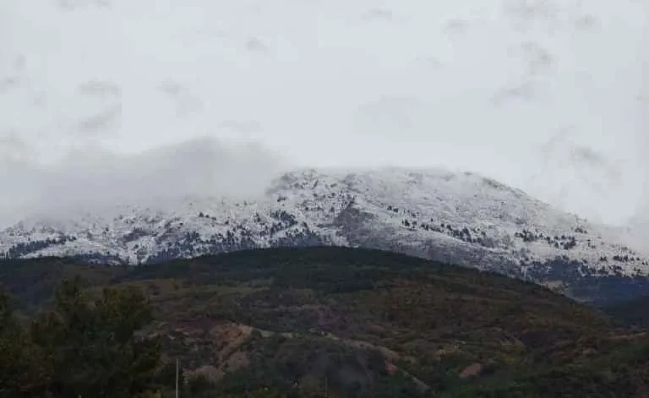 Suluova’nın Zirvesi Beyaza Büründü