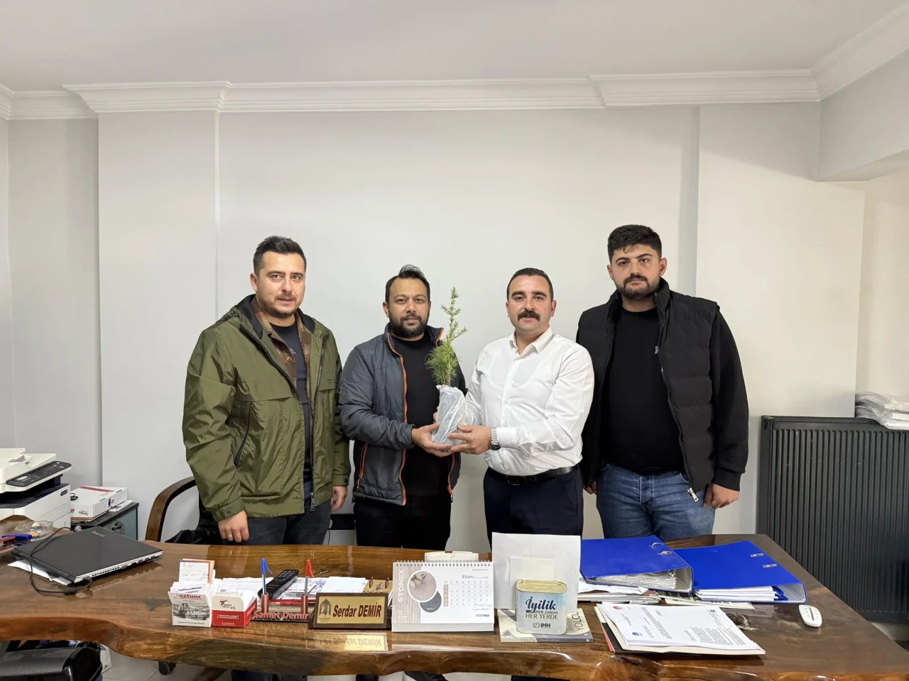 Gençlerden Meclis Üyesine Ziyaret