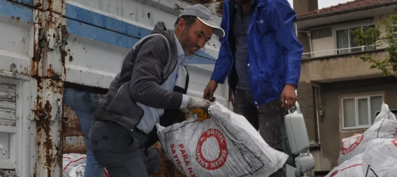 Merzifon’da Kömür Dağıtımı Başladı!