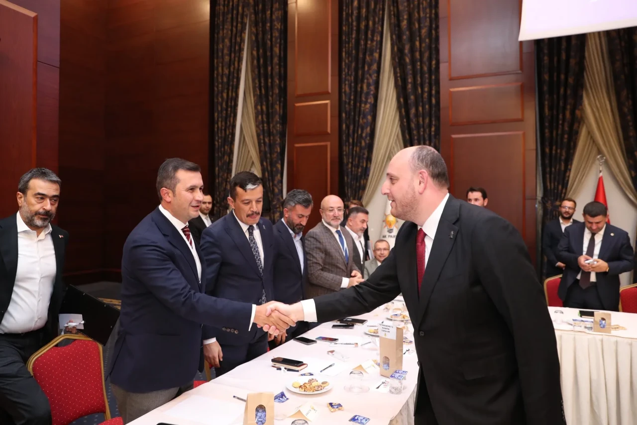 Başkan Uzun: AK Parti Teşkilatlarında Güçlü Adımlar
