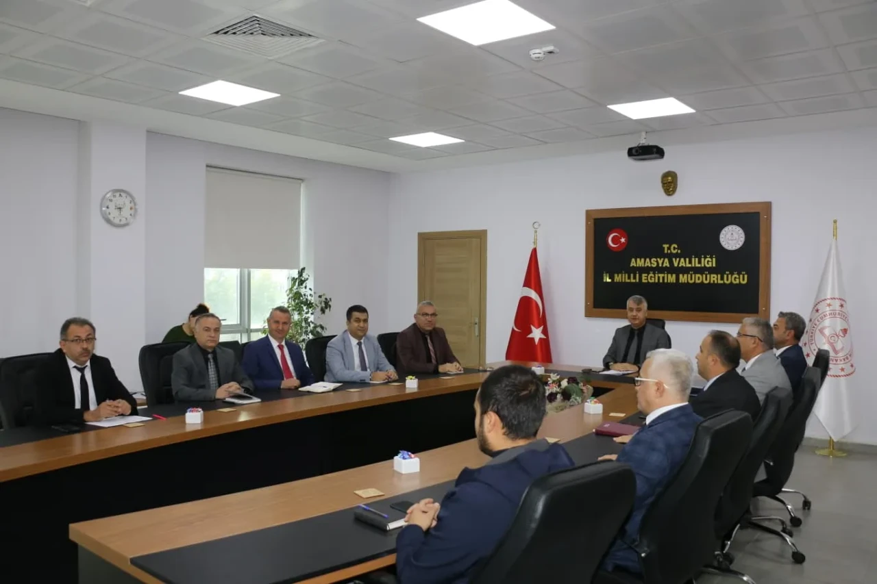 Eğitim-Öğretim Çalışmaları Haftalık Toplantıda Değerlendirildi