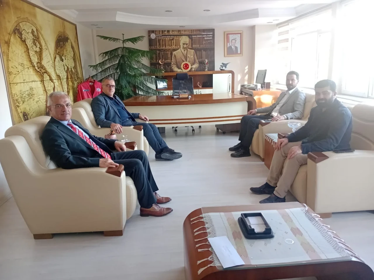 İlçedeki Eğitim Yatırımları Görüşüldü