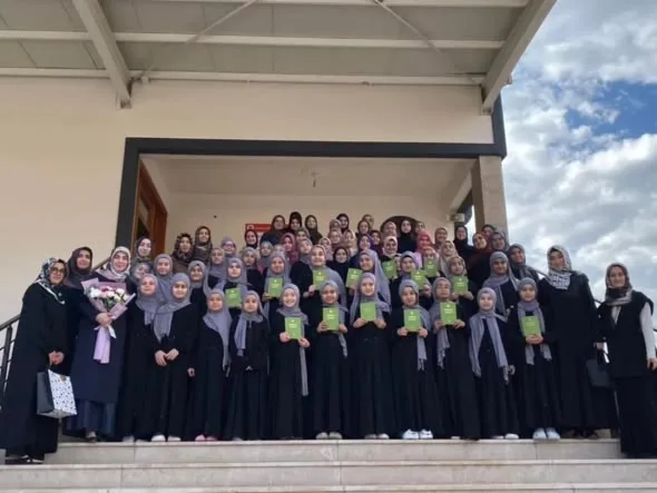 Helvacı Kız Kur’an Kursuna Anlamlı Ziyaret