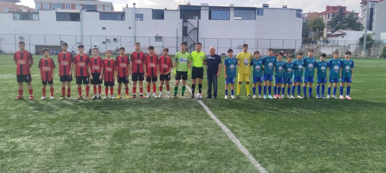 Gençler Fırtına Gibi Başladı: 4-0