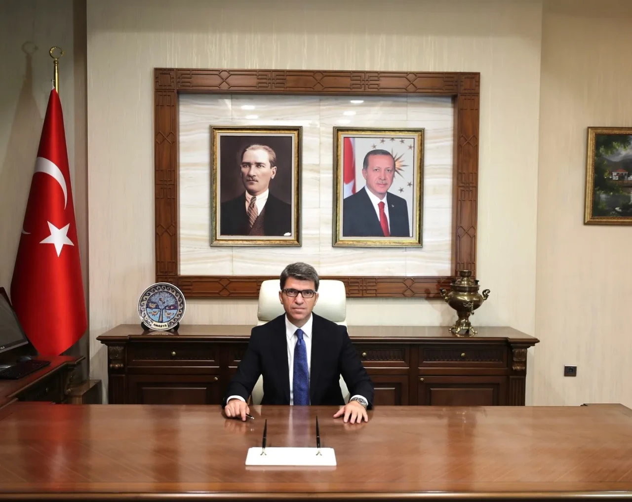 Amasya Valisi Önder Bakan’dan 19 Ekim Muhtarlar Günü Mesajı