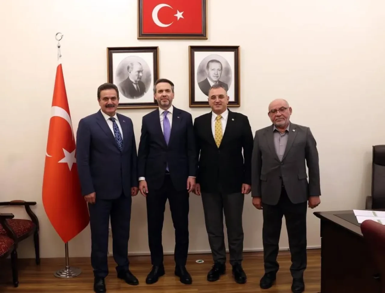 Amasya Milletvekilleri Bakan Bayraktar’ı Ziyaret Etti