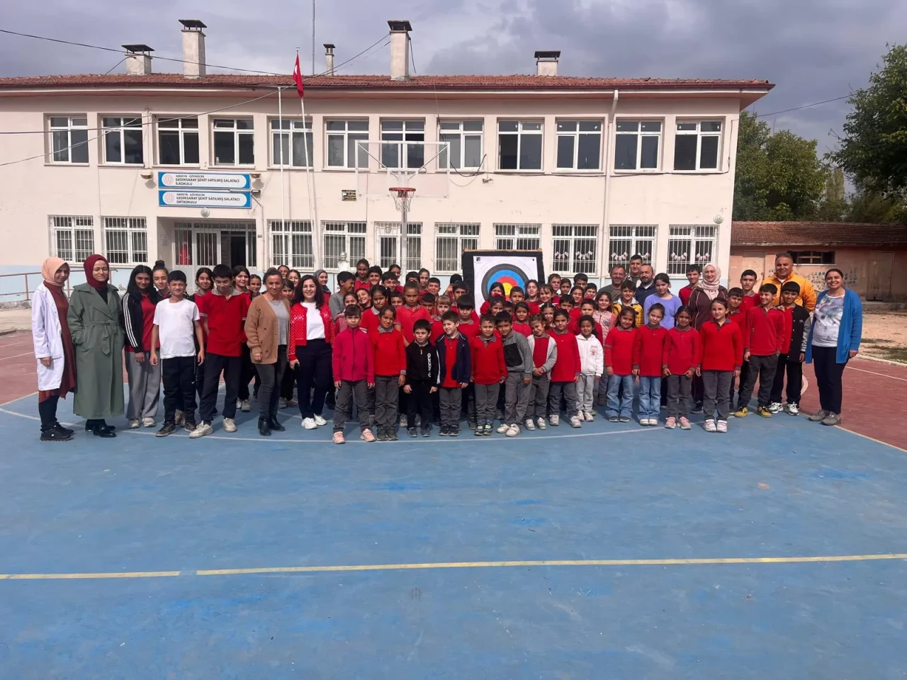 Köy Okulunda İlk Okçuluk Eğitimi Heyecanı