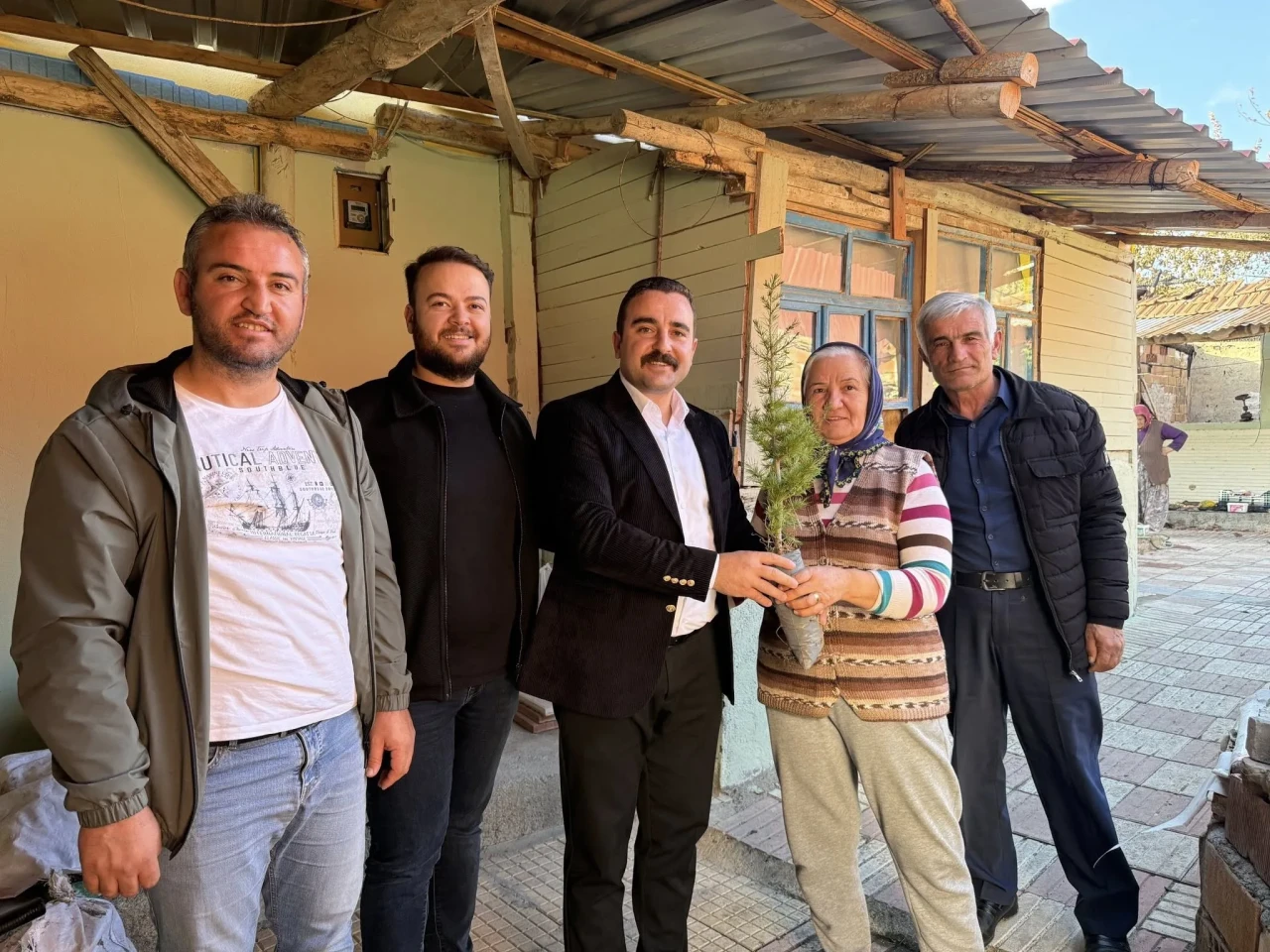 Yangının Ardından Dayanışma Filizlendi
