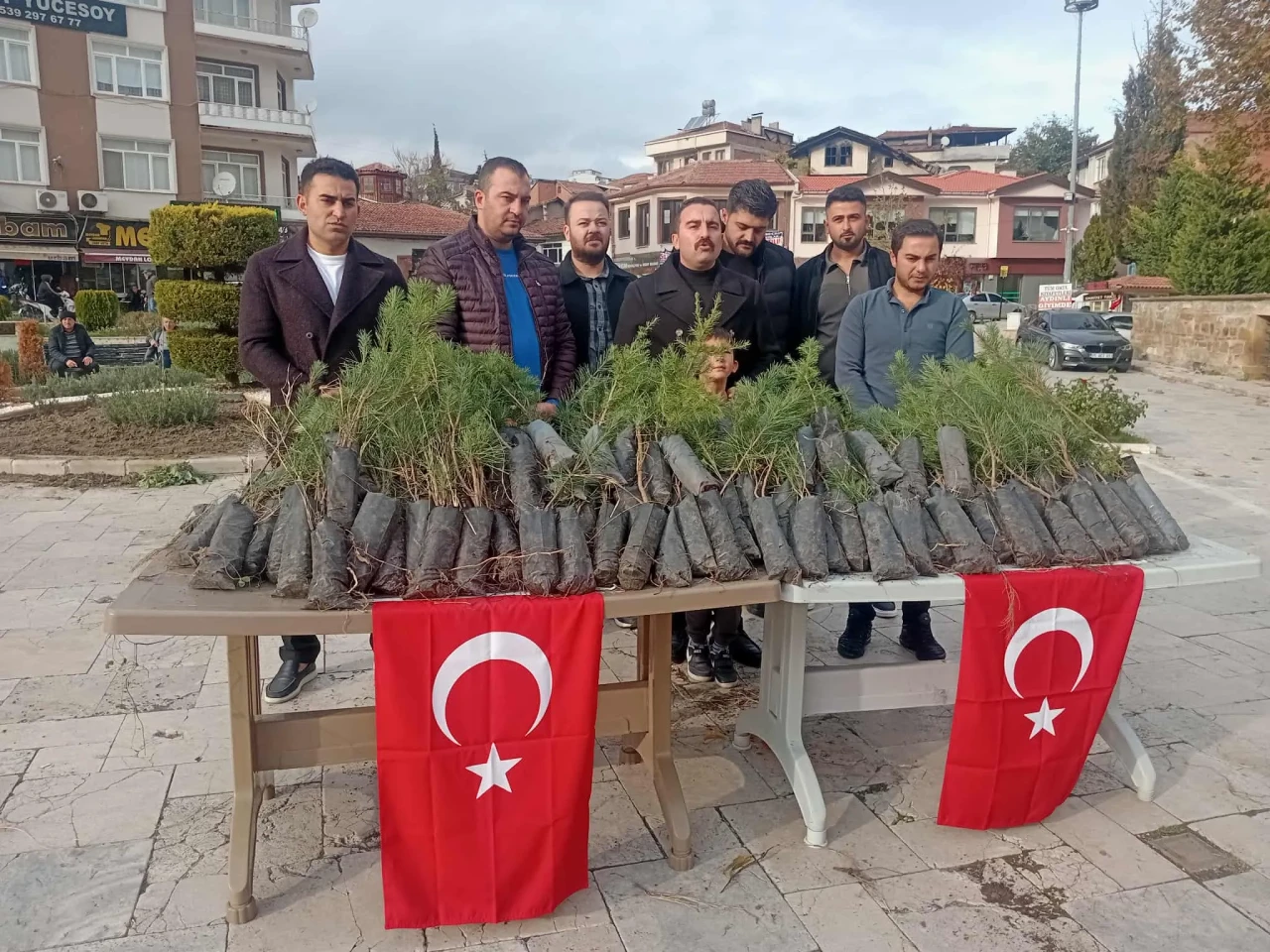 Gençlerden Şehitlerimize Vefa Örneği