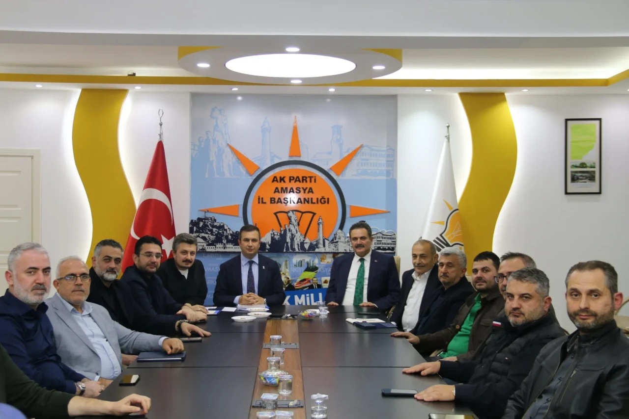 AK Parti Amasya Teşkilatı Yürütme Kurulu Toplandı