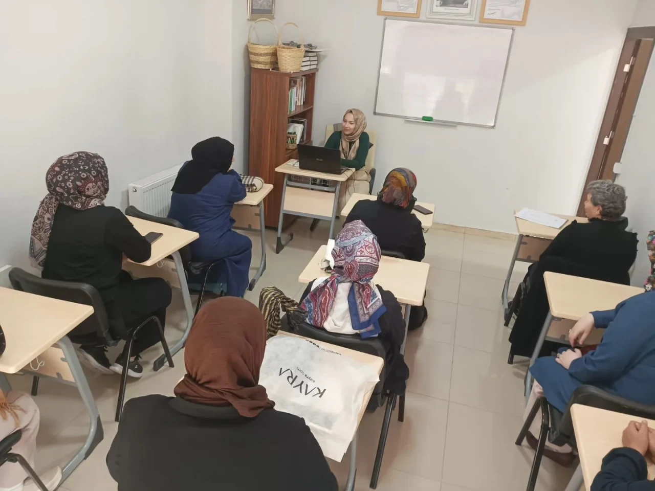 Merzifon ADEM’de YEDAM’dan Bilgilendirici Buluşma