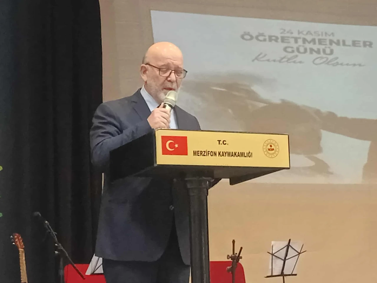 Sağır: Öğretmenlik Özel Bir Meslektir