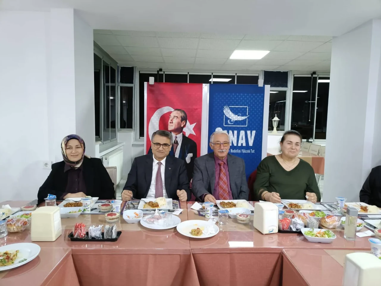 Sınav Koleji Öğretmenlerini Öğretmenevi’nde Ağırladı