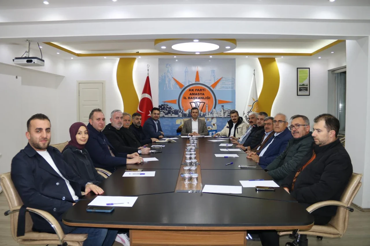 AK Parti İl Yürütme Kurulu Toplantısını Gerçekleştirdi