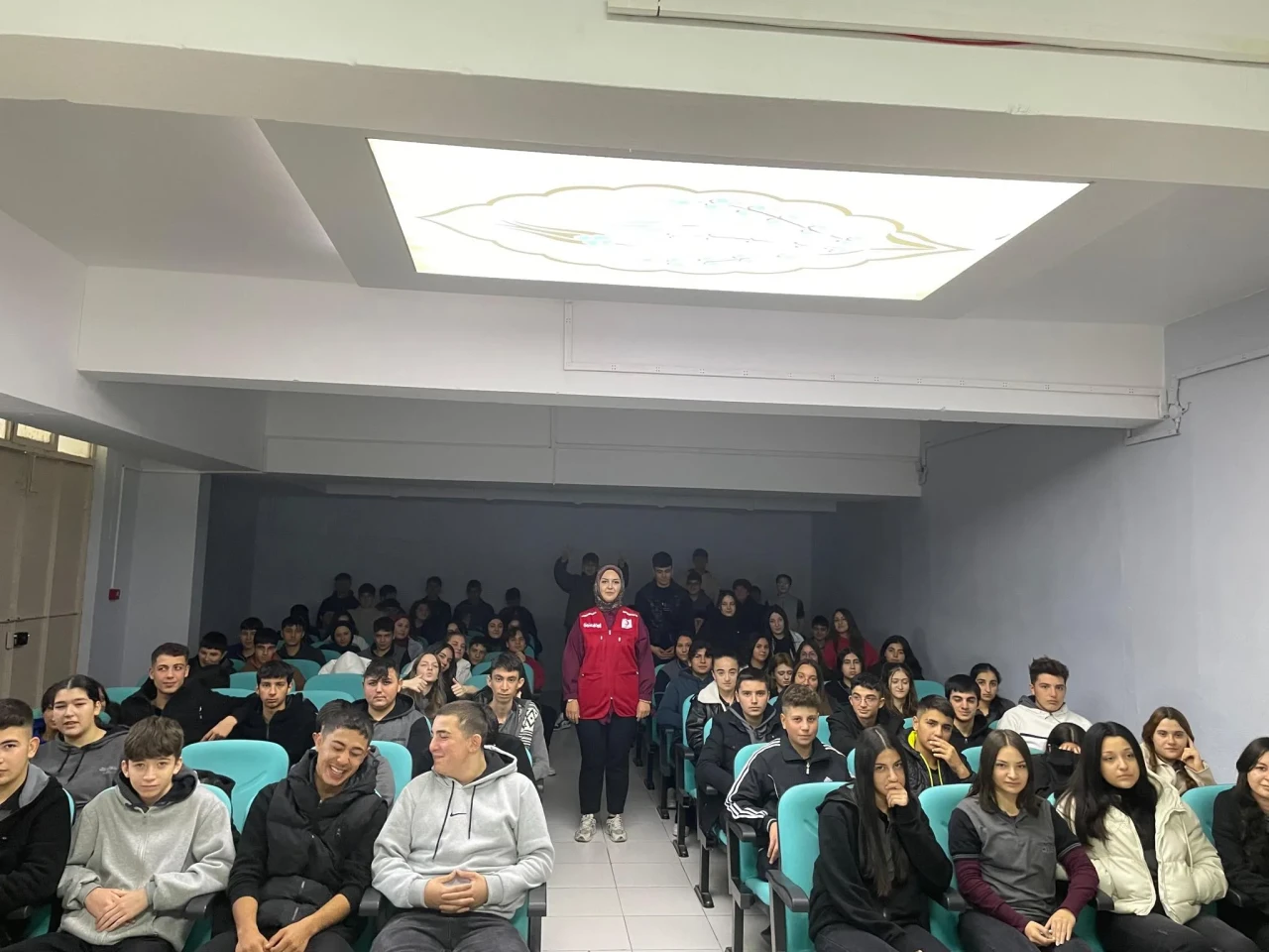 Merzifon Genç Kızılay'dan İyilik Dersi!