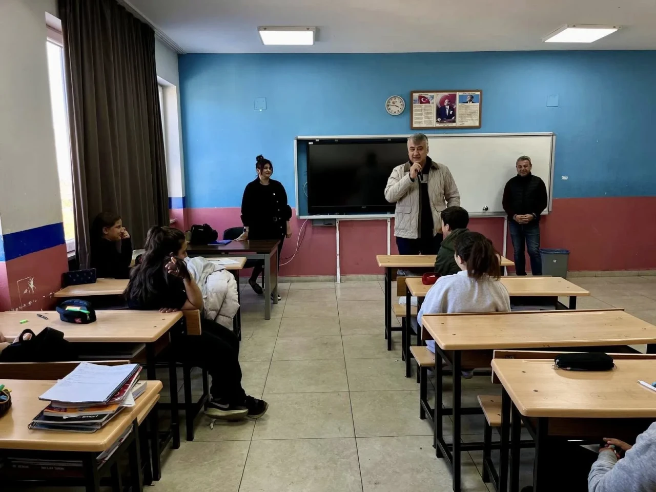 İl Milli Eğitim Müdürü Katipoğlu Şehitler Ortaokulun'da