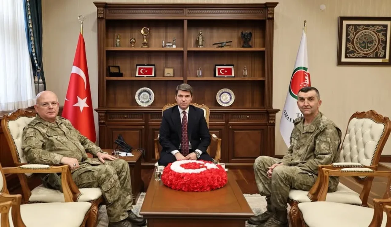 Komutanlar Amasya’da