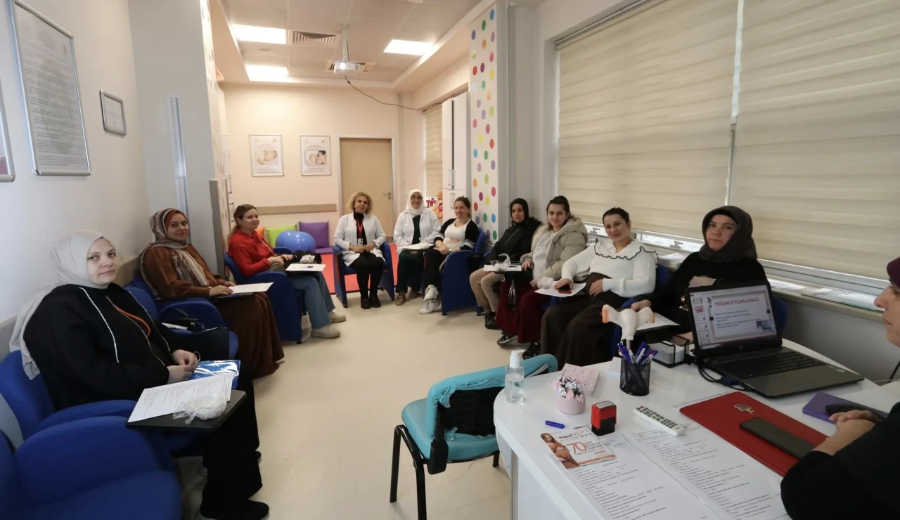 Gebe Okulu’nda Doğuma Hazırlık Buluşması!