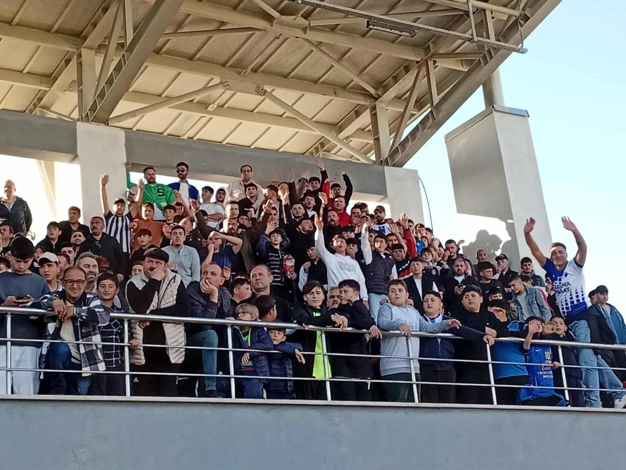 En Büyük Alkış Varoşlar’a!