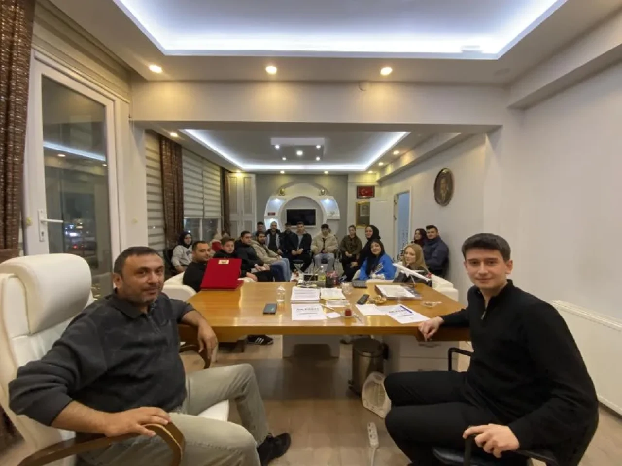 AK Parti Merzifon İlçe Gençlik Kolları Haftalık Toplantısını Gerçekleştirdi