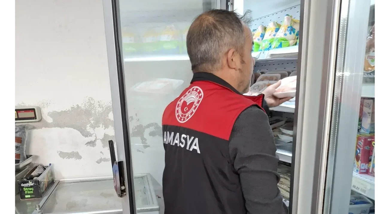 Amasya’da Gıda Denetimleri Aralıksız Sürüyor: Halk Sağlığı İçin Titiz Çalışma