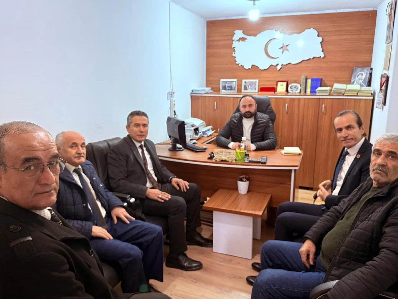 MHP’den Muhtara Ziyaret