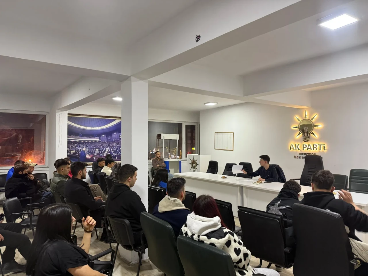 AK Parti Merzifon İlçe Gençlik Kolları Haftalık Toplantısı Yapıldı