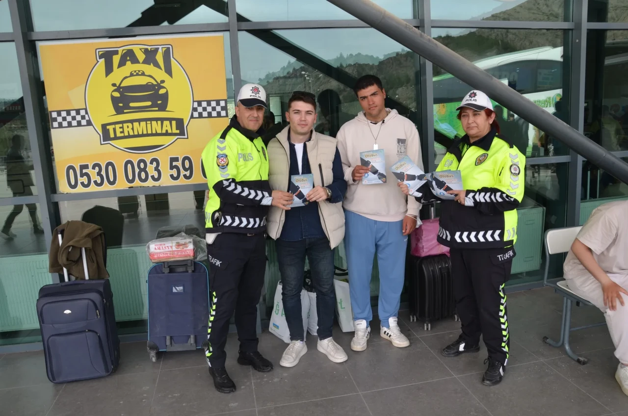 Emniyetten Bayramda Güvenli Yol Uyarısı
