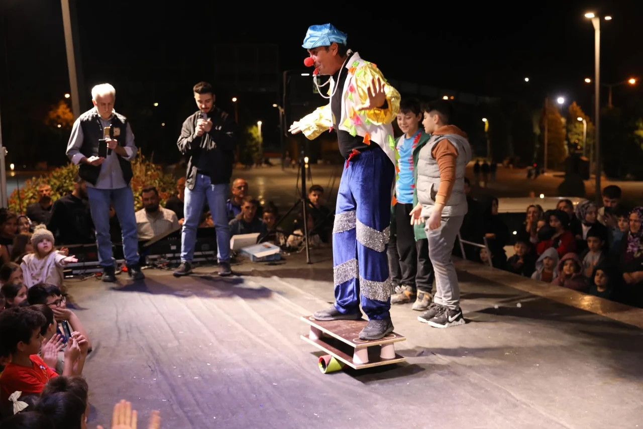 Suluova'da Ramazan Festivali: Renkli Sirk, Canlı Sokak!