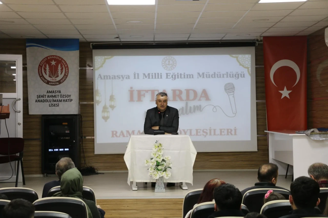 Amasya'da Öğrencilerle Gönül Sofrası Kuruldu
