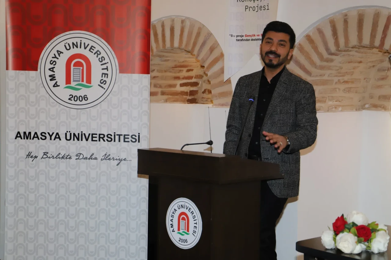 Kitaplar Bizi Buluşturuyor: Yazar Dr. Emre Topoğlu Öğrencilerle Buluştu