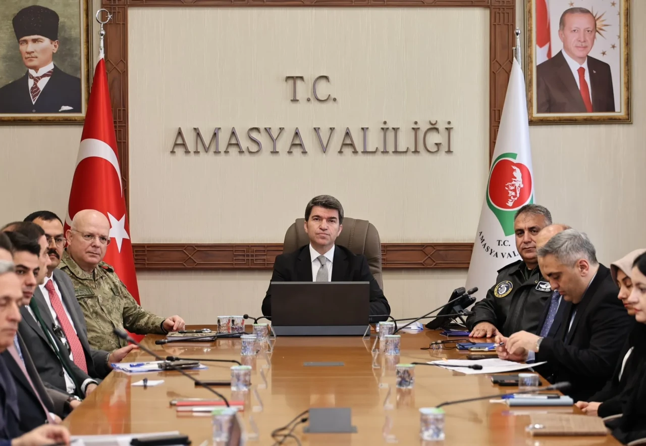 Amasya’da İl Güvenlik ve Asayiş Toplantısı Gerçekleştirildi